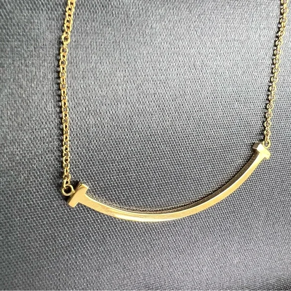 Tiffany & Co. T Smile Yellow Gold Necklace Small with Box - Picture 13 of 14